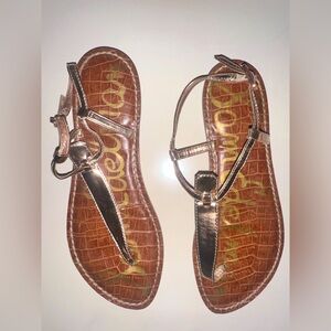 Sam Edelman Gigi Thong Sandal in Rose Gold